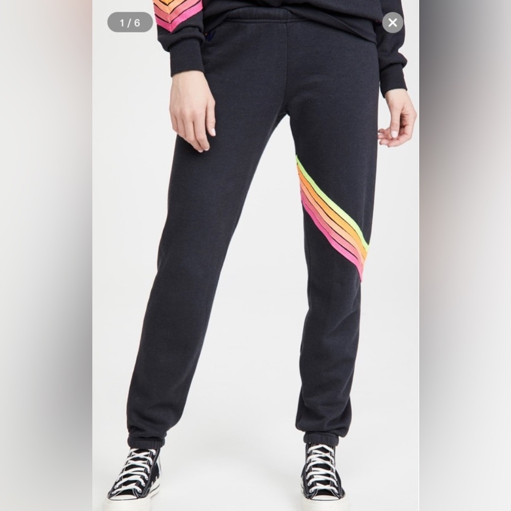 🏄‍♀️AVIATOR NATION 🏄‍♀️ Neon Chevron Charcoal Gray Sweatpants Women’s size XS